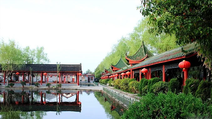 汉中秦巴民俗村