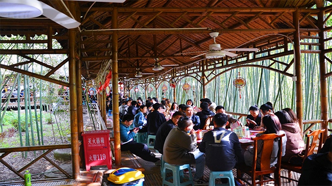 用餐